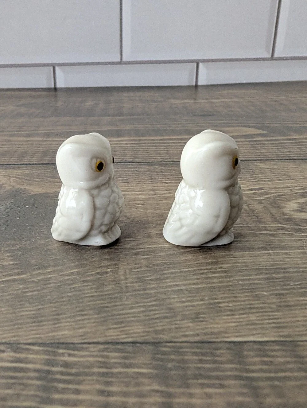 Bug House Miniature White Owl Figurines Vintage (Set of 2)
